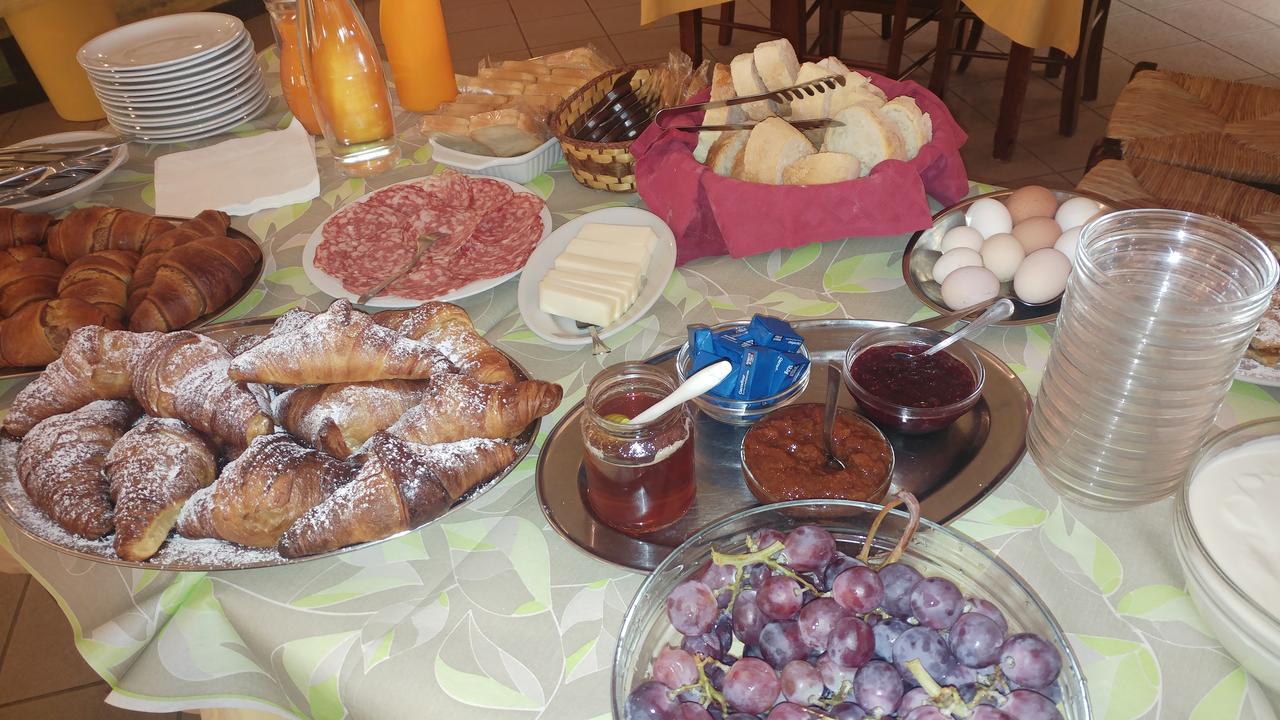 Agriturismo Parco Campofelice Frühstückspension *